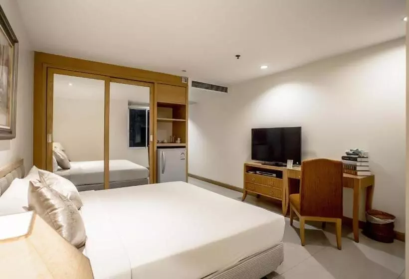 Hope Land Hotel Sukhumvit 24
