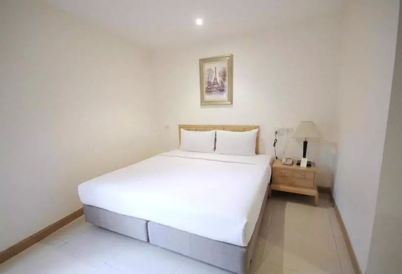 Hope Land Hotel Sukhumvit 24