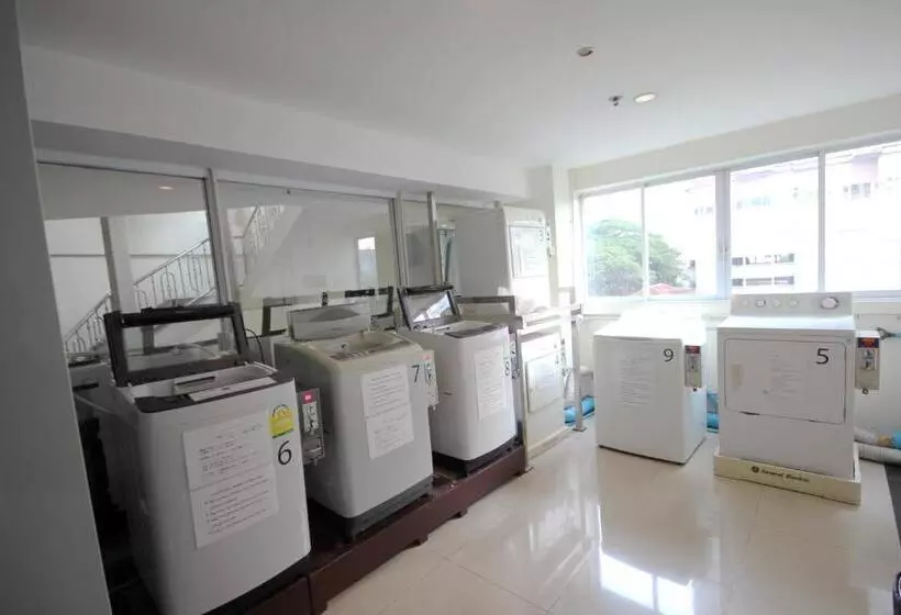 Hope Land Hotel Sukhumvit 24