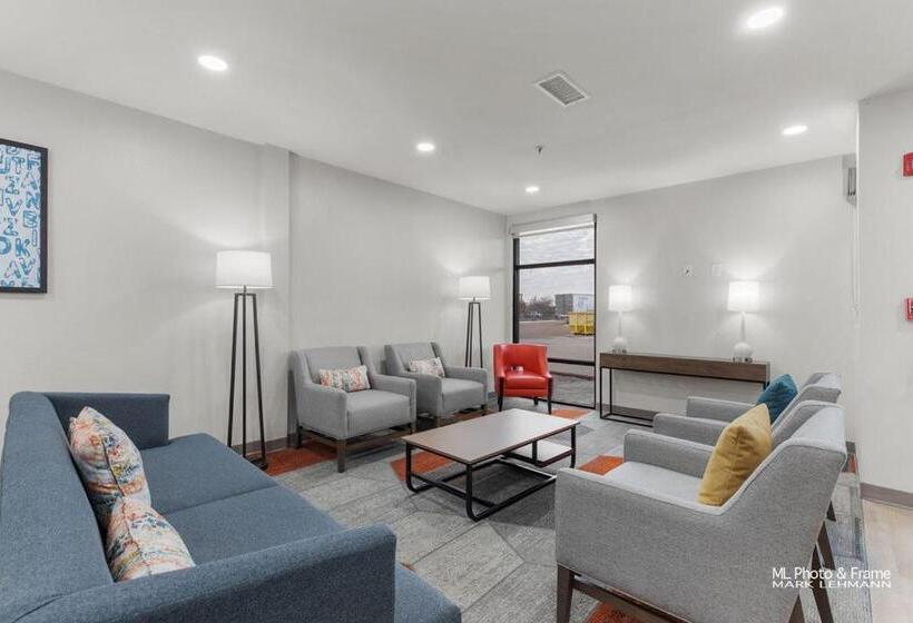 Hotel Comfort Suites