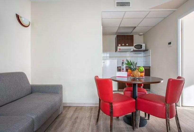 Hotel Appart City Classic Nîmes