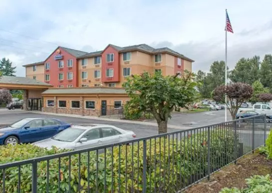 ホテル Comfort Inn And Suites Portland Airport