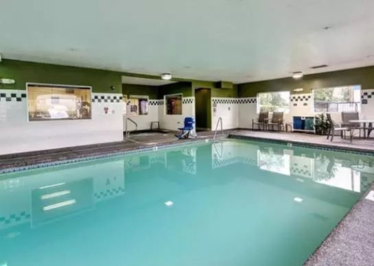 ホテル Comfort Inn And Suites Portland Airport