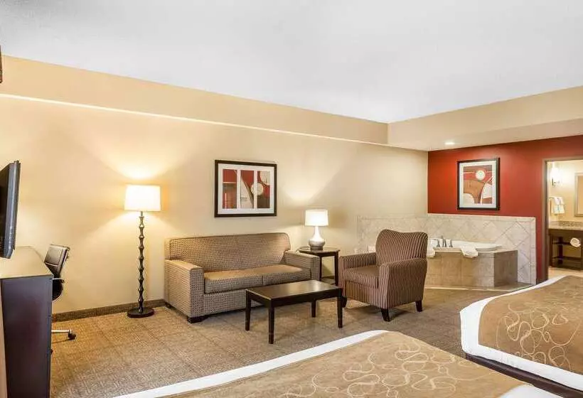 فندق Comfort Suites Charleston West Ashley