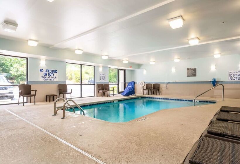 בית מלון כפרי Comfort Suites Columbia Northeast  Fort Jackson