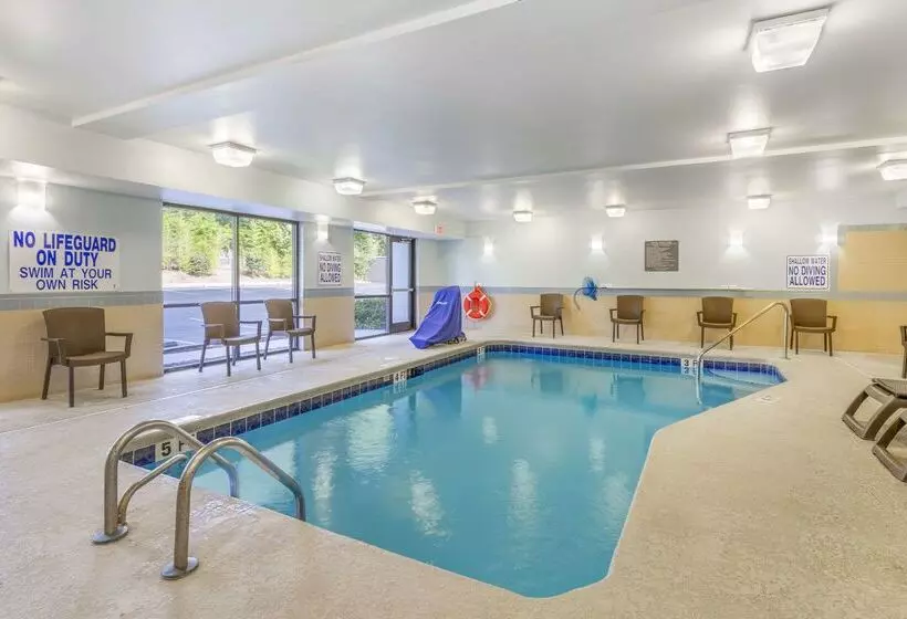 هتل Comfort Suites Columbia Northeast Fort Jackson