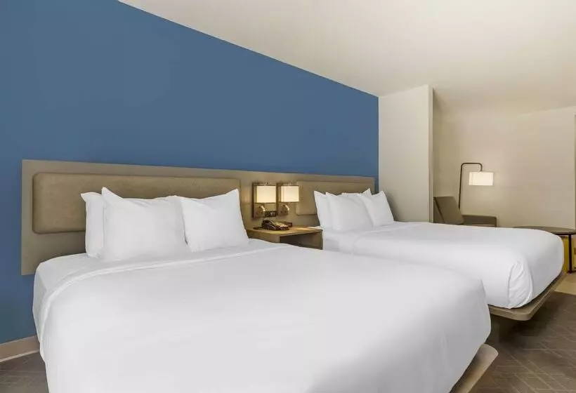 هتل Comfort Suites Columbia Northeast Fort Jackson