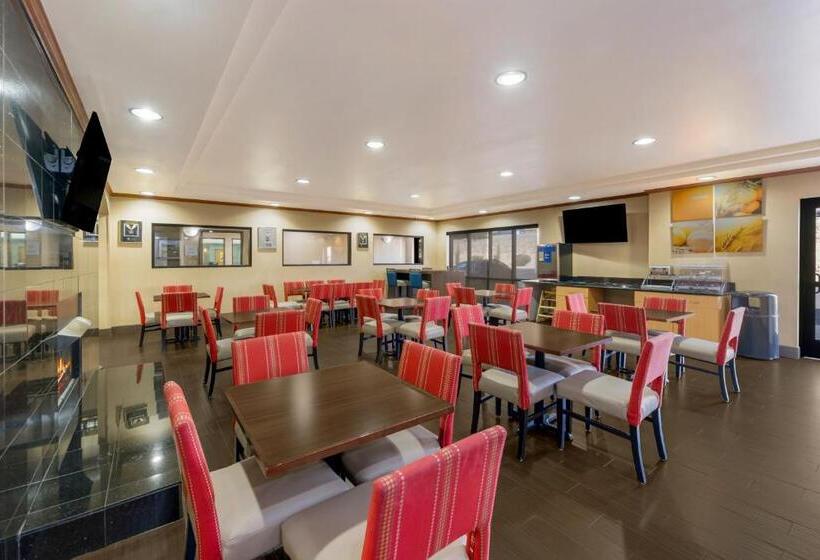 בית מלון כפרי Comfort Suites El Paso West