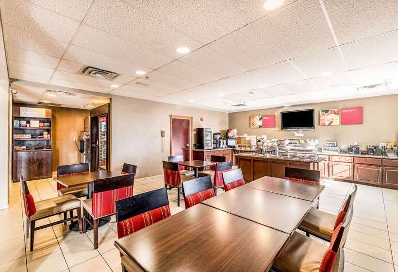 ホテル Comfort Suites South