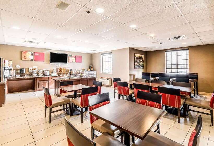 ホテル Comfort Suites South