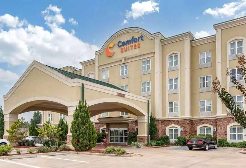 בית מלון כפרי Comfort Suites