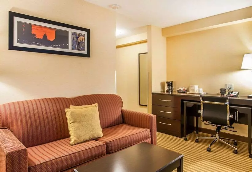 هتل Comfort Suites Wenatchee Gateway