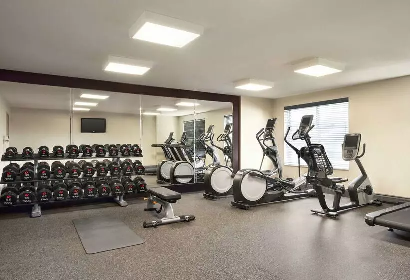 هتل Hilton Garden Inn New Orleans Convention Center