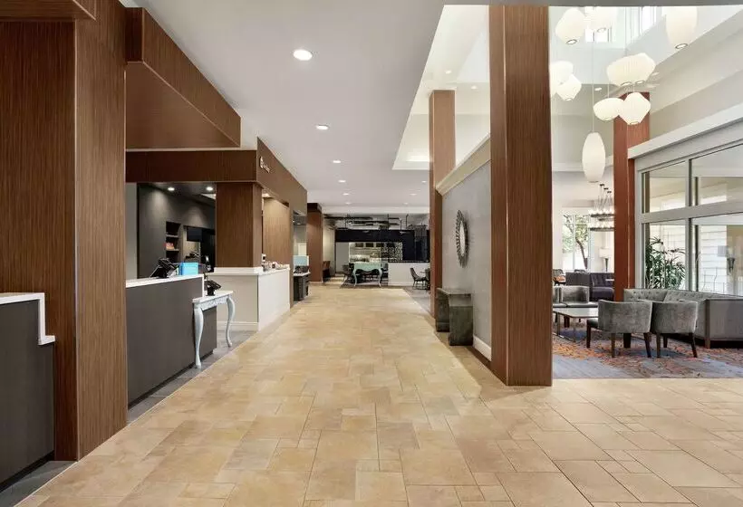 هتل Hilton Garden Inn New Orleans Convention Center