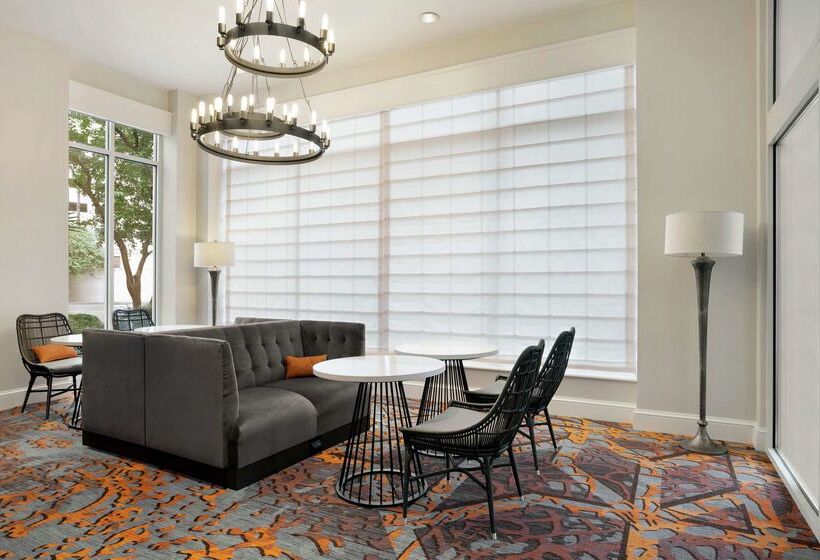 فندق Hilton Garden Inn New Orleans Convention Center