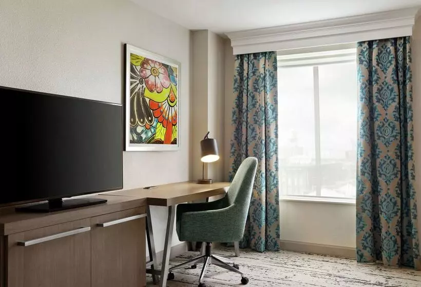 هتل Hilton Garden Inn New Orleans Convention Center