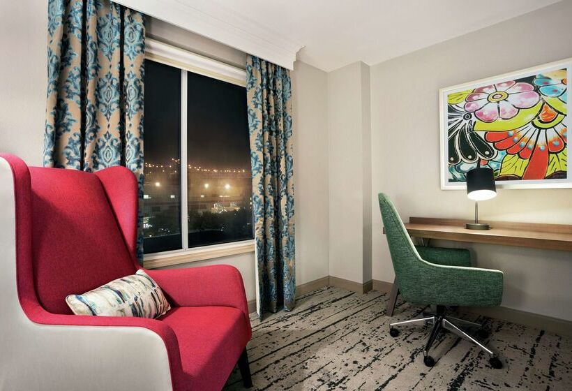 فندق Hilton Garden Inn New Orleans Convention Center