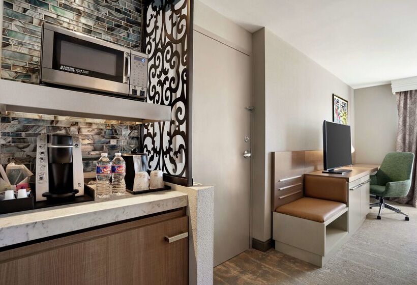 فندق Hilton Garden Inn New Orleans Convention Center