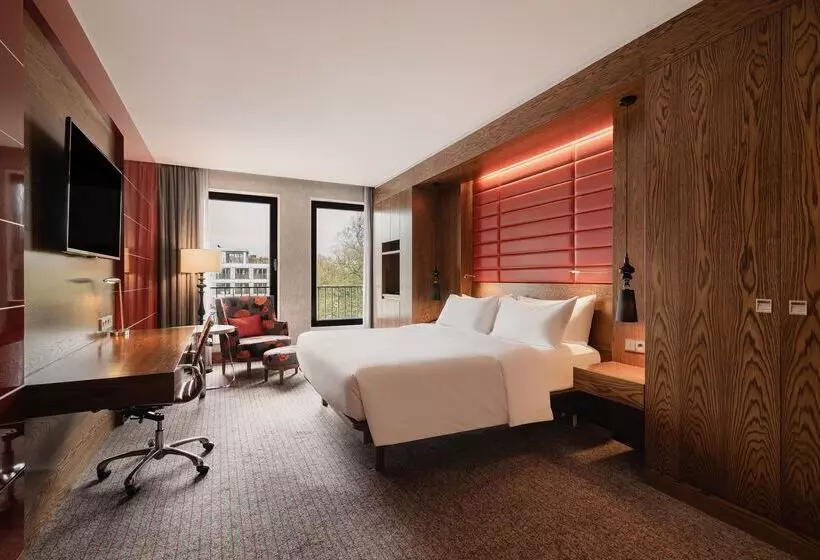 בית מלון כפרי Hilton The Hague