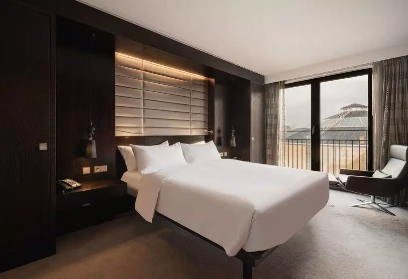 בית מלון כפרי Hilton The Hague