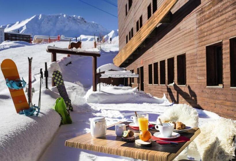 Отель Hôtel La Plagne Le Terra Nova