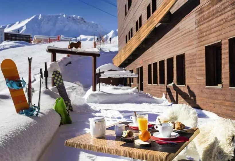 Отель Hôtel La Plagne Le Terra Nova