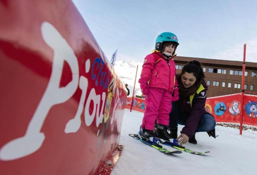 Отель Hôtel La Plagne Le Terra Nova