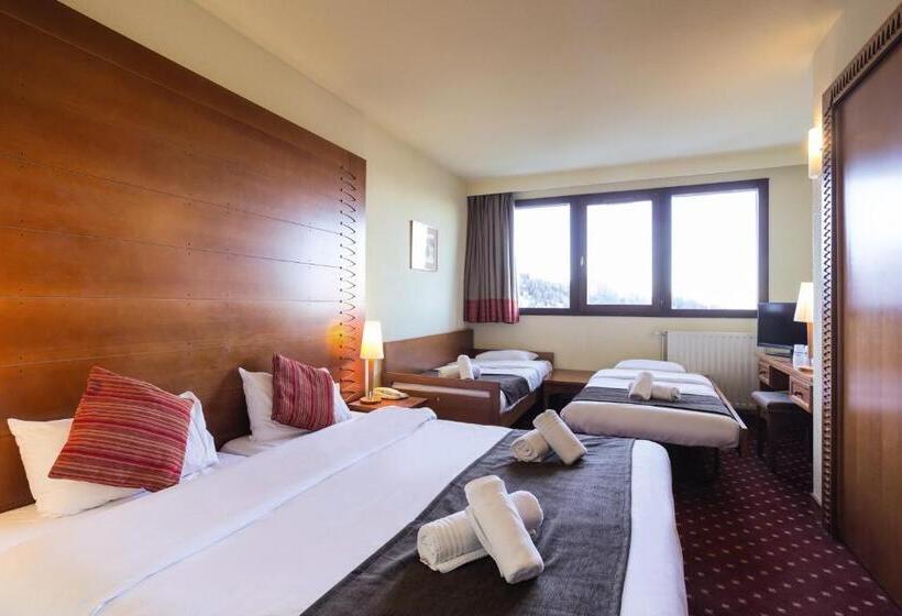 Отель Hôtel La Plagne Le Terra Nova
