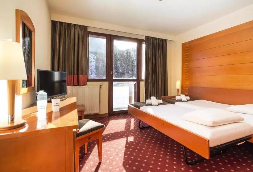 Отель Hôtel La Plagne Le Terra Nova