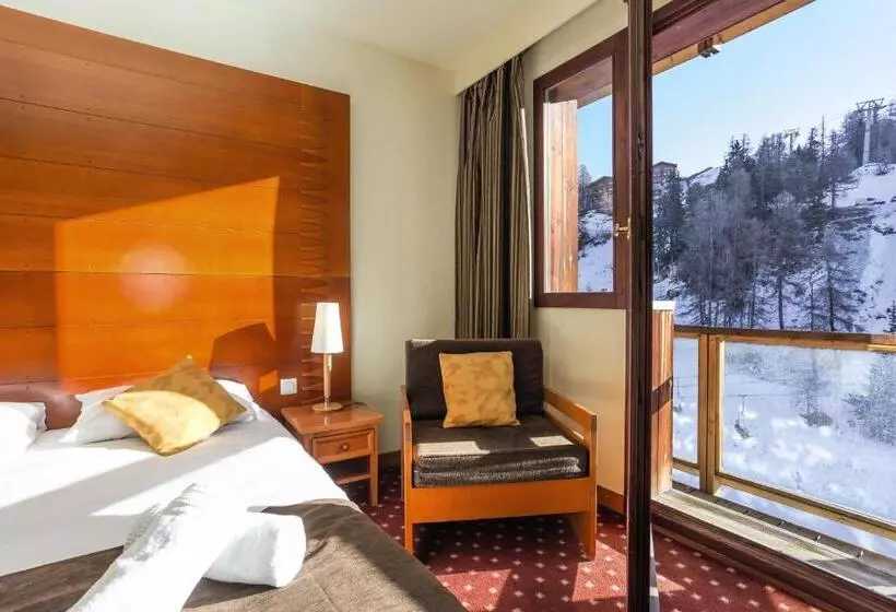 Отель Hôtel La Plagne Le Terra Nova