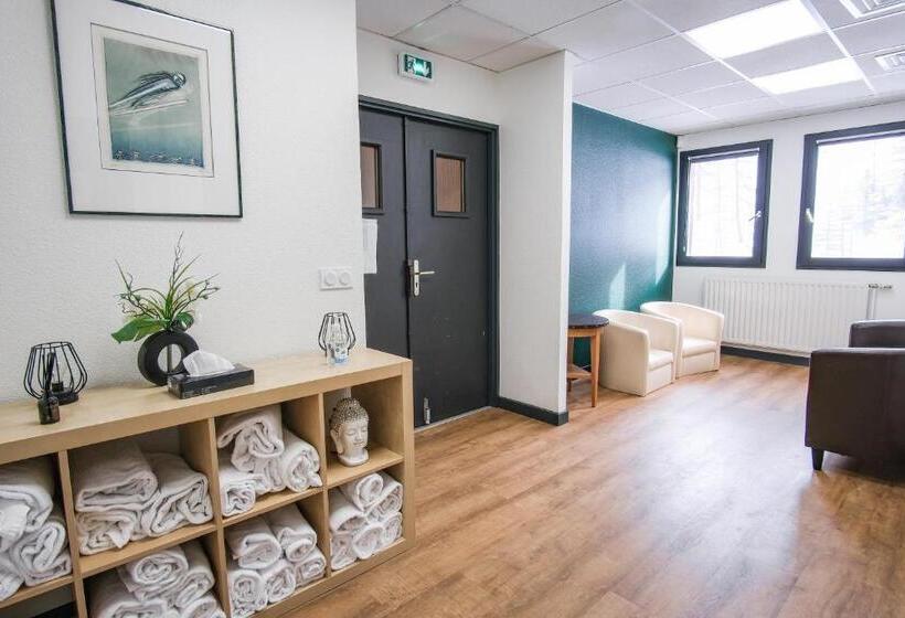 Отель Hôtel La Plagne Le Terra Nova