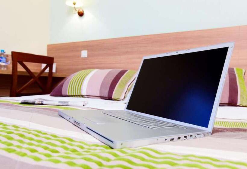 Brit Hotel Le 940 Le Touquet Etaples