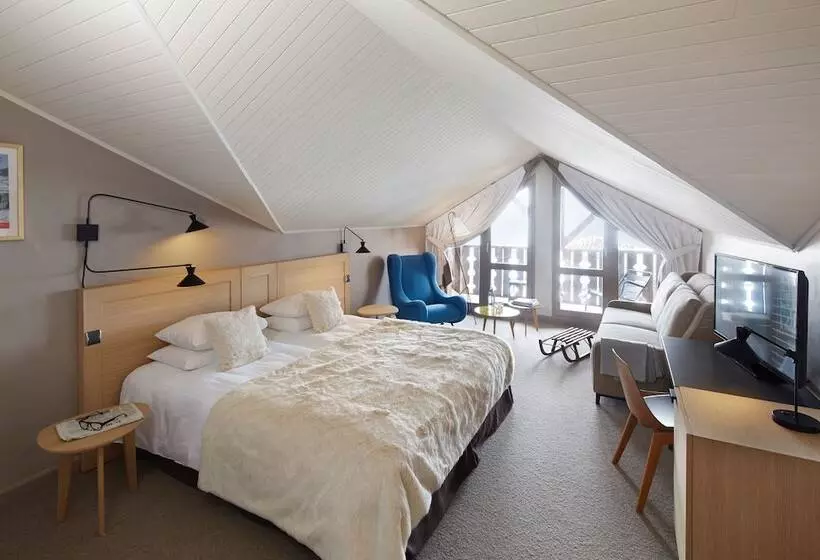 Отель Les Trois Vallees, A Beaumier