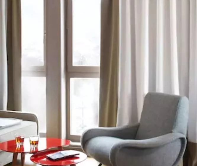 Отель Les Trois Vallees, A Beaumier