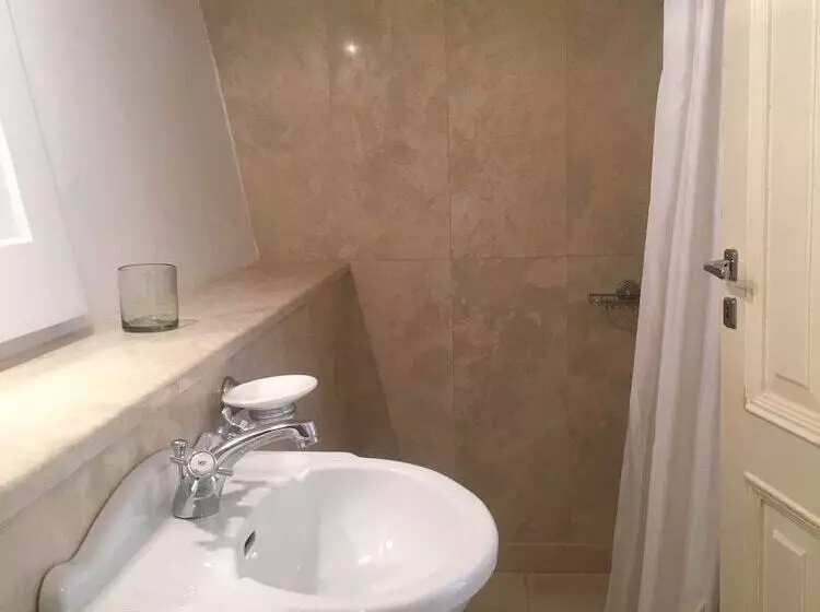 Perantzada Hotel 1811