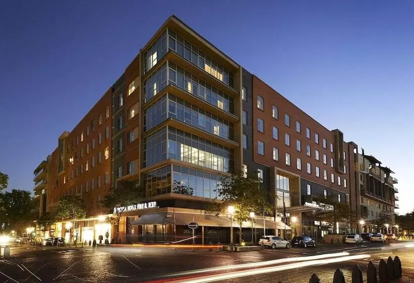 Protea Hotel Fire & Ice! By Marriott Johannesburg Melrose Arch