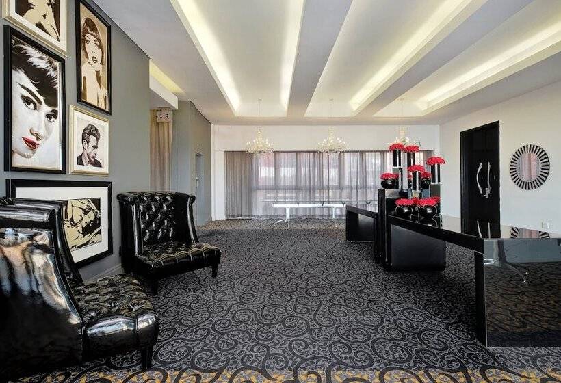 Protea Hotel Fire & Ice! By Marriott Johannesburg Melrose Arch