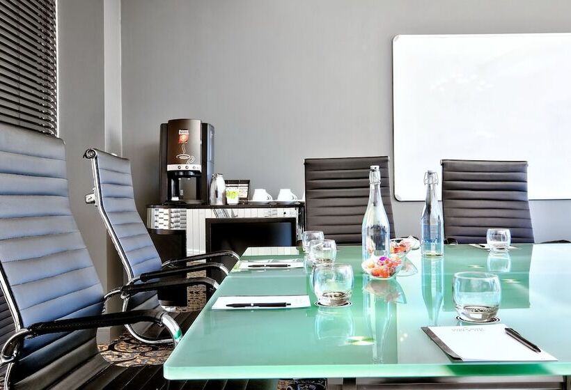 Protea Hotel Fire & Ice! By Marriott Johannesburg Melrose Arch