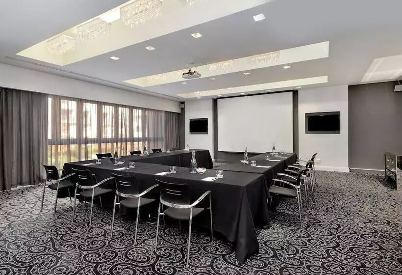 Protea Hotel Fire & Ice! By Marriott Johannesburg Melrose Arch