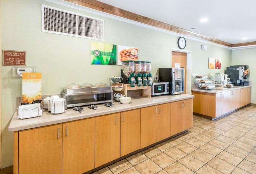 فندق Quality Inn & Suites Denver International Airport