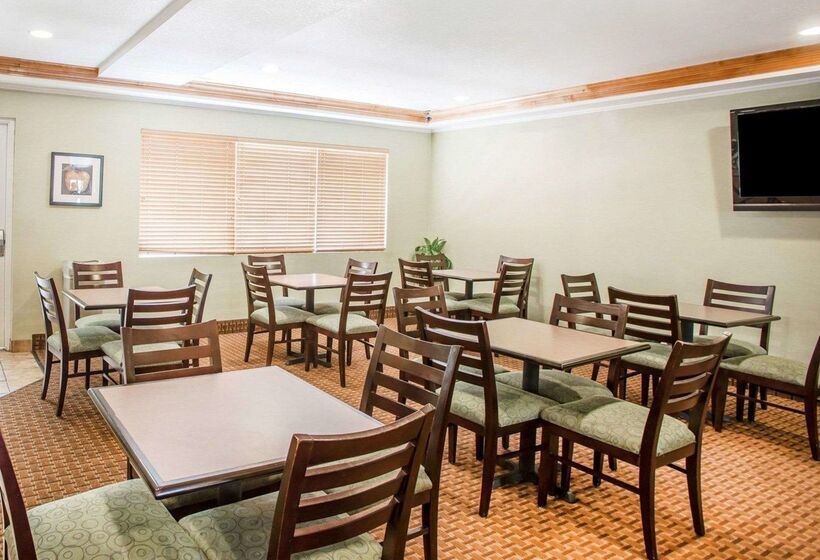 فندق Quality Inn & Suites Denver International Airport