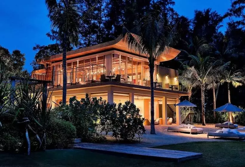 호텔 Renaissance Phuket Resort & Spa