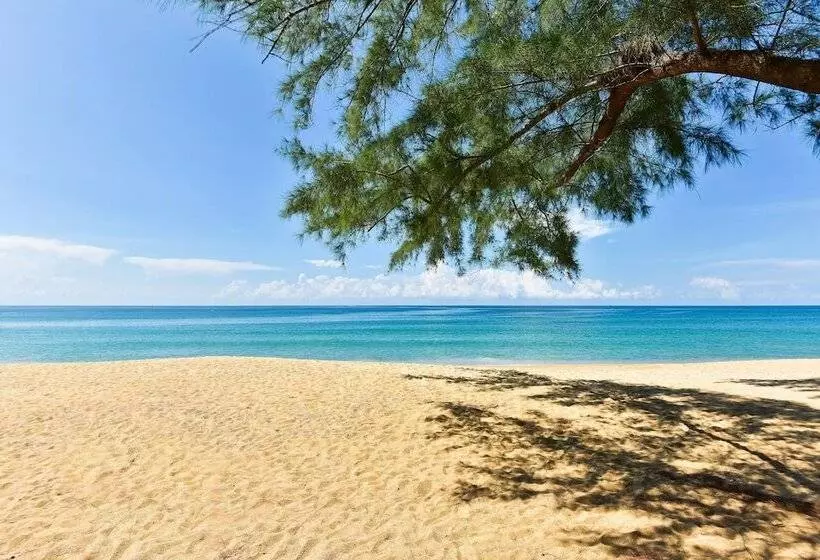 호텔 Renaissance Phuket Resort & Spa