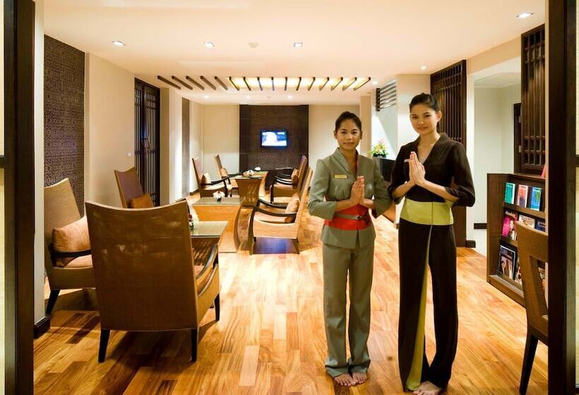 هتل Sareeraya Villas & Suites