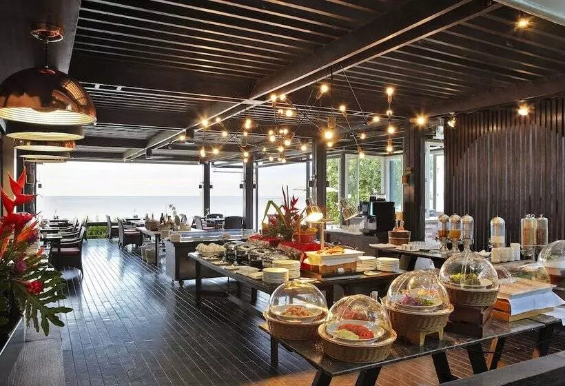 Hotel Sareeraya Villas & Suites