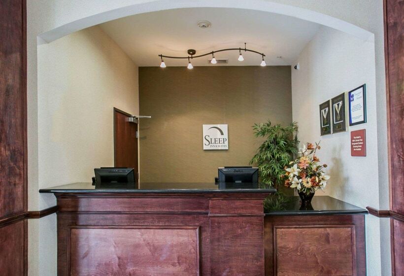 Отель Sleep Inn & Suites New Braunfels