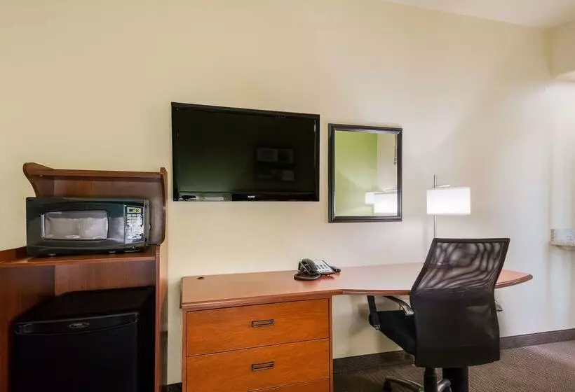 Surestay Plus Hotel By Best Western Near Seaworld San Antonio