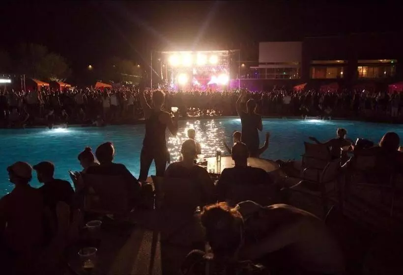 בית מלון כפרי Talking Stick Resort