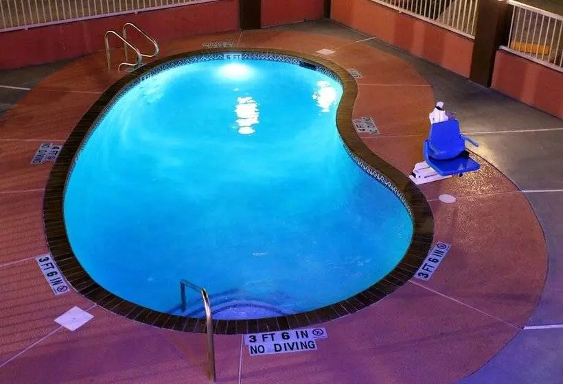 酒店 Texas Inn & Suites Mcallen At La Plaza Mall And Airport