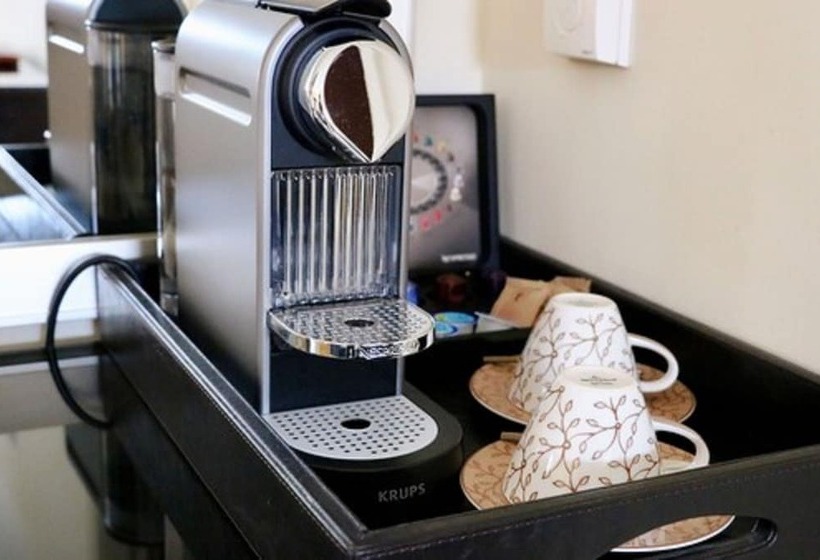 هتل The Old Mill Inn